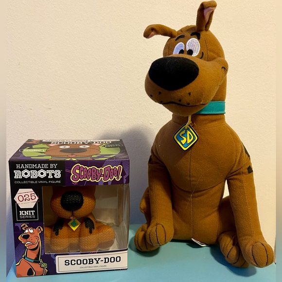 BUNDLE! Sealed Scooby-Doo Handmade by Robots Vinyl Figure + Scooby Plushie - Picture 1 of 4